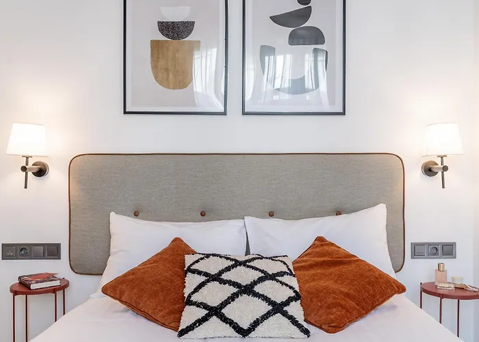 H11 Aparthotel