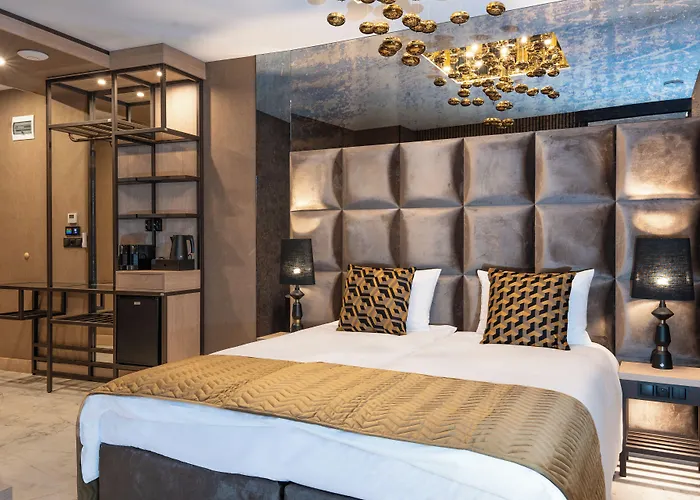 Art Suites Luxury Hotel
